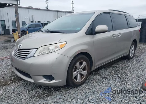 2015 Toyota Sienna Le 8 Passenger из США, поврежденный, VIN 5TDKK3DC1FS582933